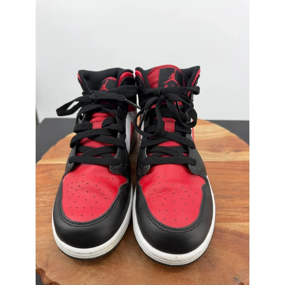 Nike‎ Jordan 1 Mid Kids Size 6Y Black Gym Red White 554725-079